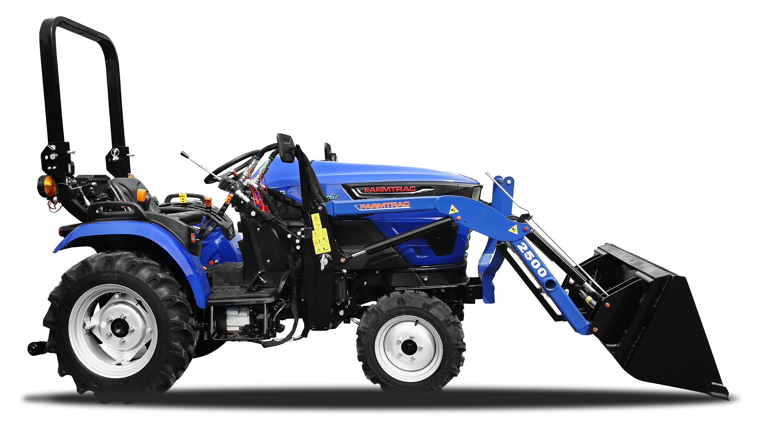 Solectrac-CET-Loader-Side-3000x1724.png