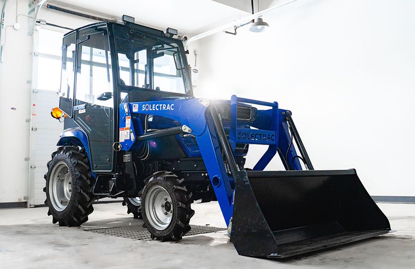 Solectrac-e25-tektite-cab