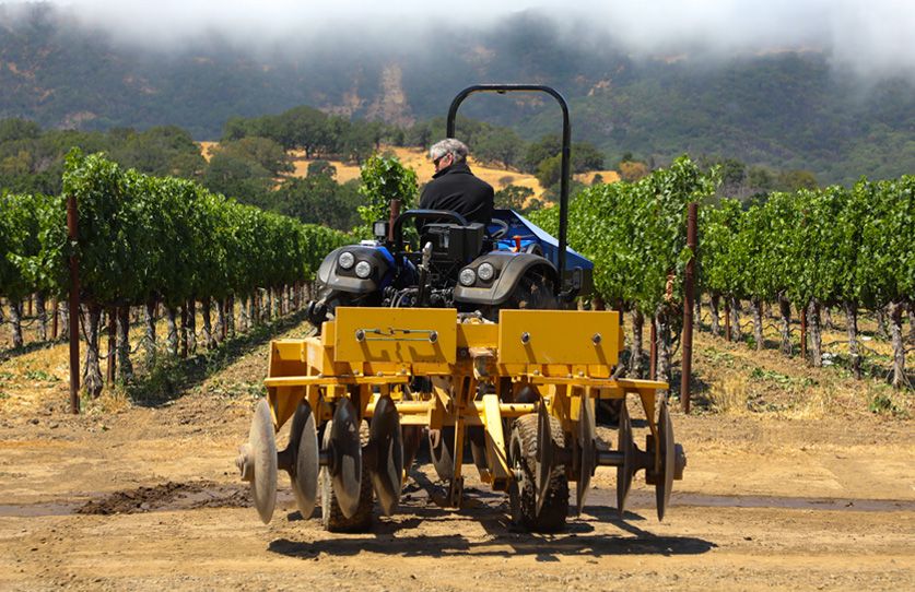 Solectrac-e70N-Vineyard-Experience-thumb