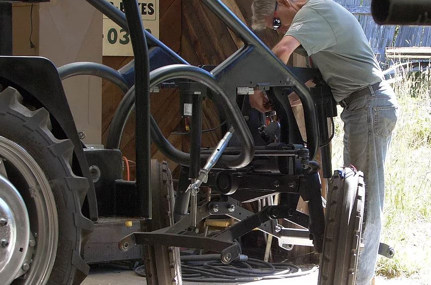 Steve_Profile in Shop.JPG